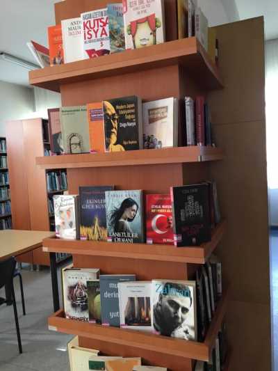 Edirne İl Halk Kütüphanesi